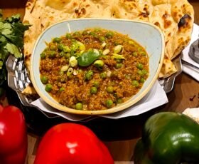 Keema Mutter